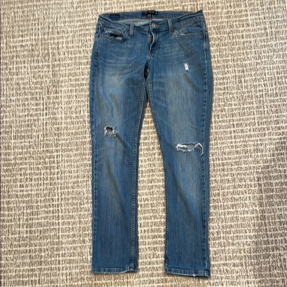 Women’s Levie’s Superlow Straight Leg Distressed Jeans